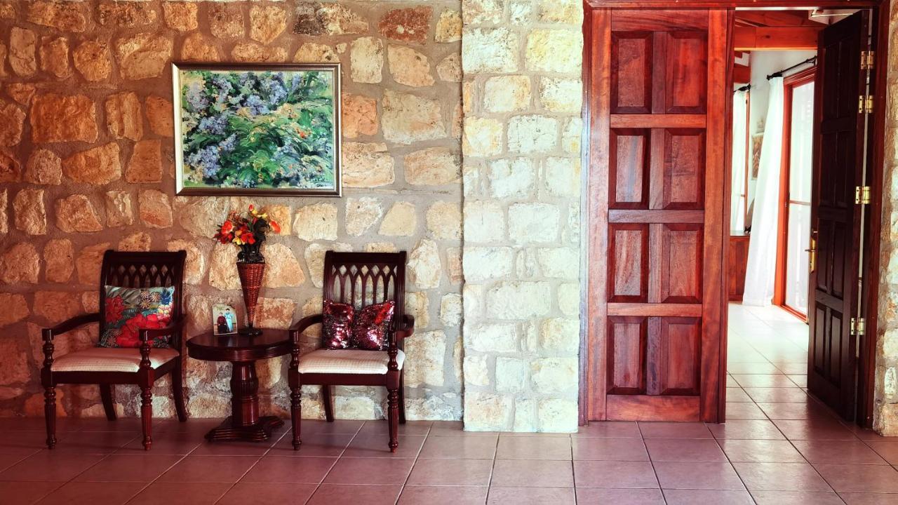Beautiful Home Paphos Bagian luar foto