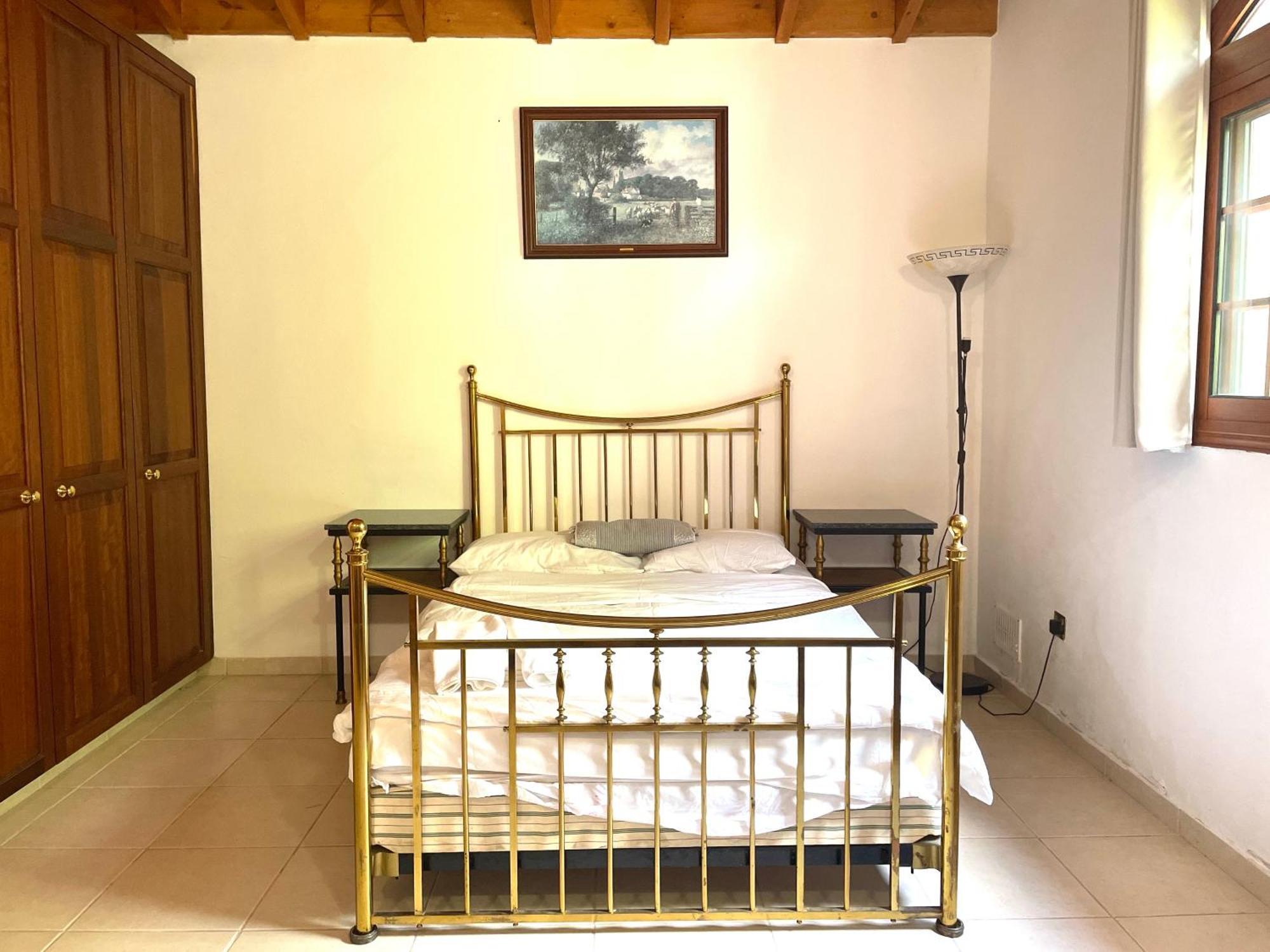 Beautiful Home Paphos Bagian luar foto