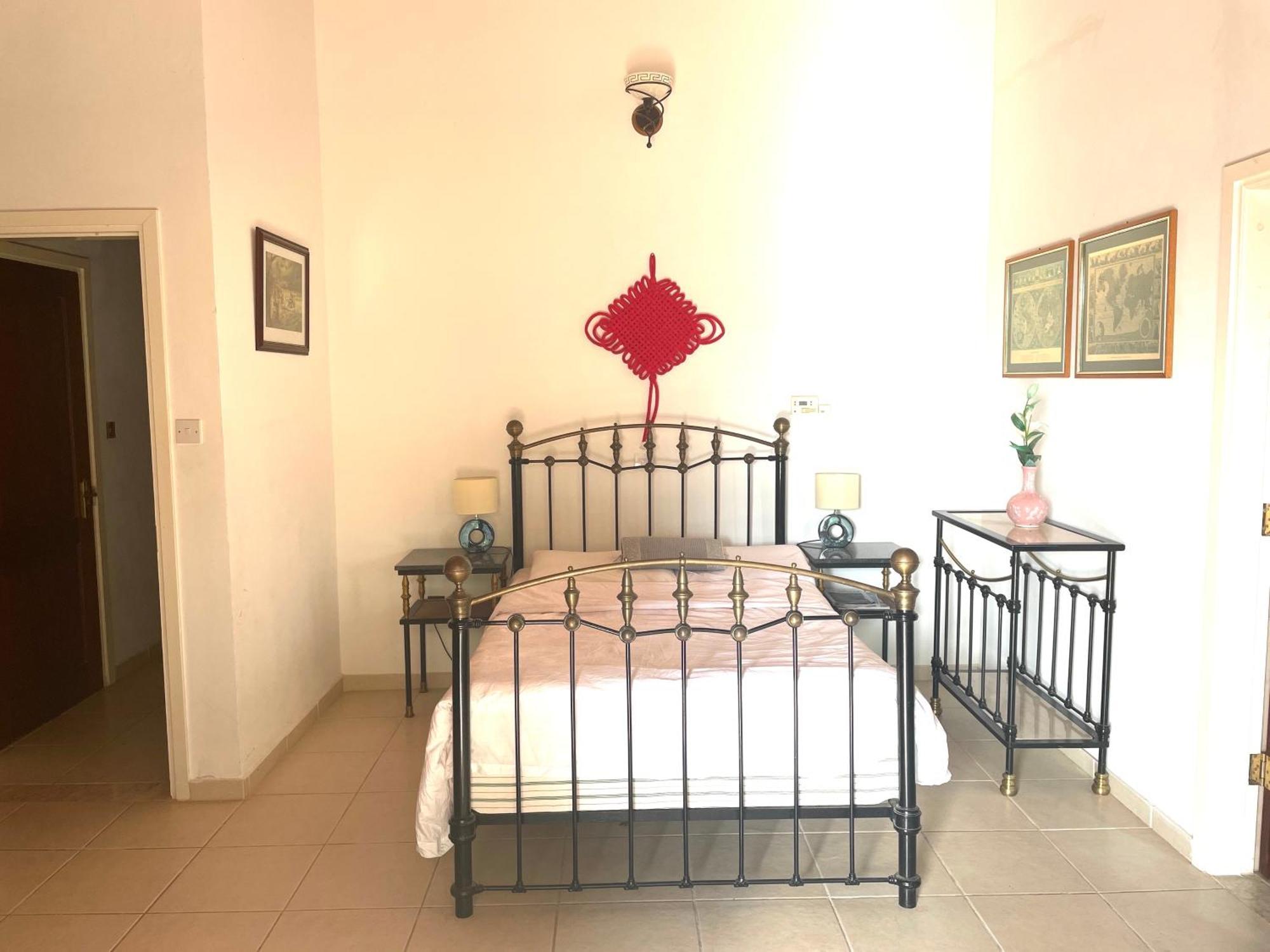 Beautiful Home Paphos Bagian luar foto